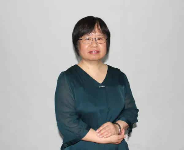 资深汽R媒体人孙U女? alt=